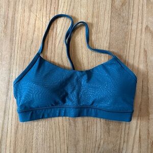 Lululemon Flow Y Nulu Bra Light Support Sports Bra